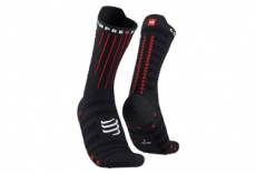 Paire de chaussettes compressport aero socks noir rouge