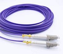 Elfcam® - Câble à Fibre Optique LC/UPC à LC/UPC OM4 Multimode Duplex, Jarretière Fibre Optique 50/125um LSZH (2M)