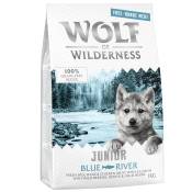2x1kg Junior Blue River poulet élevé en liberté, saumon Wolf of Wilderness Croquettes pour chien : -25% !