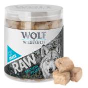 Wolf of Wilderness Adult Blue River, saumon + friandises