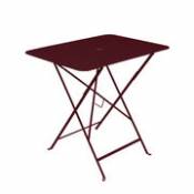 Table pliante Bistro / 77 x 57 cm - 4 personnes / Trou parasol - Fermob rouge en métal