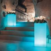 Lampe décoration lumineuse carrée en résine 40x40 h 80 cm mod. Youcube Lumière Bleue