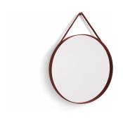 Miroir rond en acier rouge 70 cm Strap - Hay