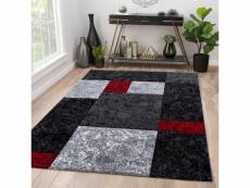 Carre - tapis géométrique à carreaux - noir et rouge