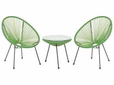 2 fauteuils spaghetti vert et table pour intérieur