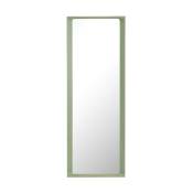 Miroir en bois laqué vert 170x61x5cm Arced - Muuto