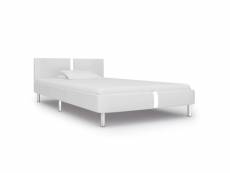 Chic lits et accessoires categorie funafuti cadre de lit blanc similicuir 90 x 200 cm