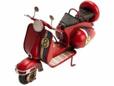Scooter italien décoratif en métal rouge