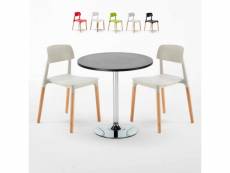 Table ronde noire 70x70 et 2 chaises colorées bar café barcellona cosmopolitan