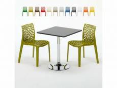Table carrée noire 70x70cm avec 2 chaises colorées grand soleil set intérieur bar café gruvyer mojito