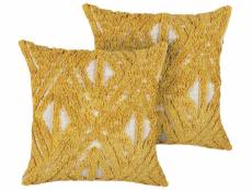 Lot de 2 coussins en coton à motif géométrique jaune touffeté 45 x 45 cm alcea 340211