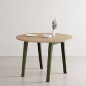 Table ronde New Modern / Ø 110 cm - Chêne éco-certifié / 4 à 6 personnes - TIPTOE vert en métal