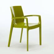 Grand Soleil - Chaise polypropylène empilable avec accoudoirs salle à manger Cream Couleur: Anis vert