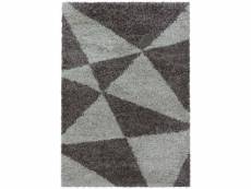Triangle - tapis à poils longs et motifs géométrique