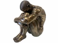 Statuette véronèse en résine - homme nu assis 17