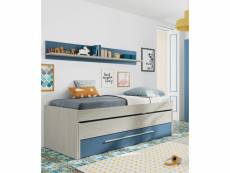 Cadre de lit avec deuxième lit gigogne avec commode et étagère murale assortie, effet bois blanc et bleu clair, 199 x 65 x 95 cm. 8052773474030
