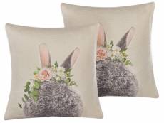 Lot de 2 coussins décoratifs motif dos de lapin et fleurs multicolore 45 x 45 cm fatsia 253497