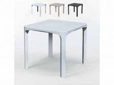 Lot de 14 tables carrées en polyrotin 80x80 pour extérieur