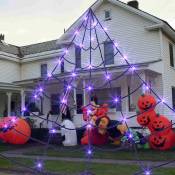 Décorations d'Halloween, toile d'araignée noire géante éclairée avec une toile d'araignée de 135 lumières led violettes pour la décoration