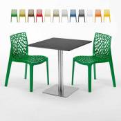 Table carrée noire 70x70 avec 2 chaises colorées