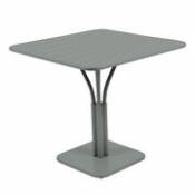Table carrée Luxembourg / 80 x 80 cm - Pied central & trou parasol - Fermob gris en métal