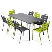 Ensemble table de jardin et 8 chaises en métal gris