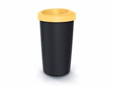 Cubo de reciclaje 25l keden en plástico con práctica tapa abierta color amarillo.