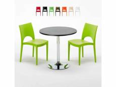 Table ronde noire 70x70cm avec 2 chaises colorées grand soleil set intérieur bar café paris cosmopolitan