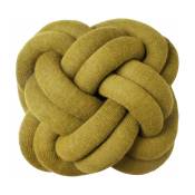 Coussin jaune moutarde Knot - Design House Stockholm