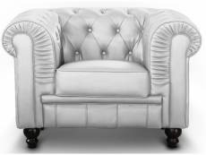 Fauteuil chesterfield imitation cuir argent british