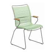 Chaise en métal et plastique vert avec grand dossier