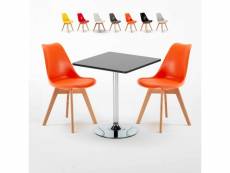 Table noire carrée 70x70cm avec 2 chaises colorées intérieur bar café nordica mojito
