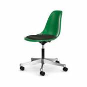 Chaise à roulettes PSCC - Eames Plastic Side Chair / (1950) - Assise rembourrée - Vitra vert en plastique