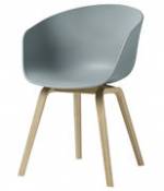 Chaise About a chair AAC22 / Plastique & chêne verni mat - Hay bleu en plastique