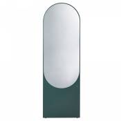 Grand miroir sur pied ovale en bois vert foncé