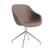 Chaise pivotante en cuir et aluminium poli nougat AAC