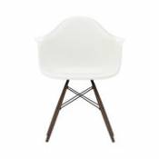 Chaise DAW - Eames Plastic Armchair / (1950) - Pieds bois foncé - Vitra blanc en plastique