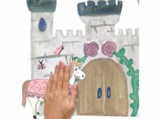 Sticker mural géant château de la princesse et du prince avec lettres de l'alphabet pour personnaliser