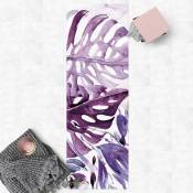 Micasia - Tapis en vinyle - Watercolour Tropical Leaves With Monstera In Aubergine - Panorama Large Dimension HxL: 90cm x 30cm