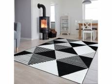 Tapiso luxury tapis moderne triangles rayures blanc noir gris fin 180 x 250 cm T330A BLACK 1,80-2,50 LUXURY PP ESM