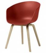 Chaise About a chair AAC22 / Plastique & chêne verni mat - Hay rouge en plastique