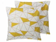 Lot de 2 coussins 45 x 45 cm motif triangulaire jaune