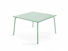 Table à manger carrée en acier vert sauge 120 cm - palavas