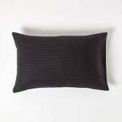 HOMESCAPES Taie d'oreiller en satin de coton égyptien Noir 330 fils 50 x 75 cm - Noir