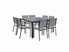 Table de jardin extensible aluminium + 8 fauteuils de jardin empilables. Gris clair