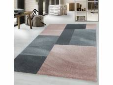 Square - tapis à formes géométrique - rose & gris