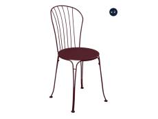 2 chaises de jardin en métal Opera+ Cerise noire - Fermob