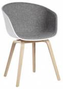 Fauteuil rembourré About a chair AAC22 /Tissu intérieur & pieds bois - Hay blanc en plastique
