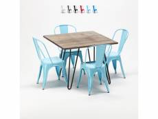 Table carrée en bois + 4 chaises en métal au design
